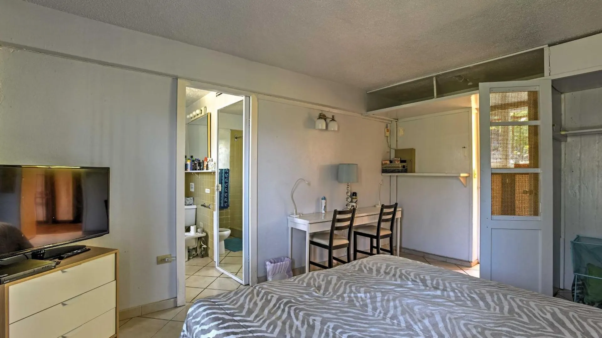 Vakantiehuis Tropical Ponce Home With Private Outdoor Oasis!